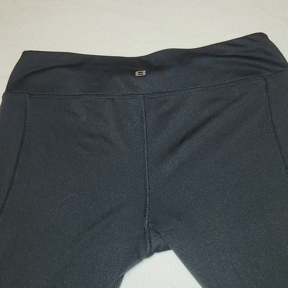Layer 8 Performance Women's Black Leggings, Size Medium - Picture 6 of 7